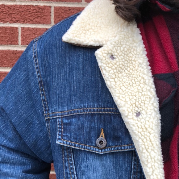 *sold* LL Bean Sherpa Lined Denim Jacket - Picture 2 of 5